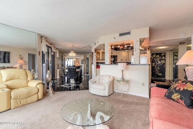 Building Photo - 1 Oceans West Blvd