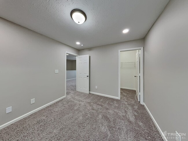 Building Photo - 16736 Yeoman Way