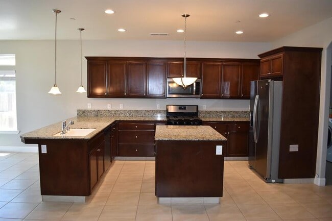Building Photo - 4364 Wickson Pl