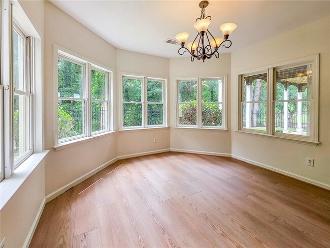 Building Photo - 2502 Oak Hill Overlook