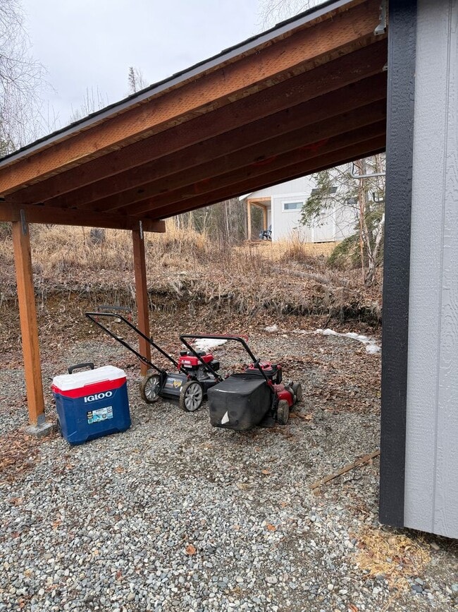 Building Photo - Three bedroom two bath home