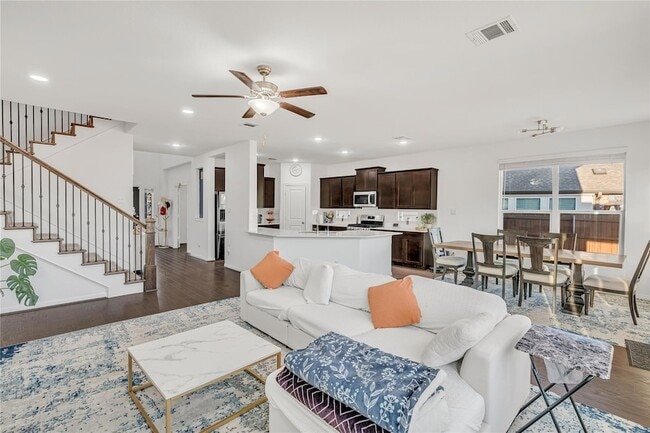 Building Photo - 111 Fortuna Ct