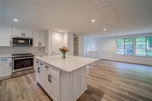 Building Photo - 305 Hembree Forest Cir