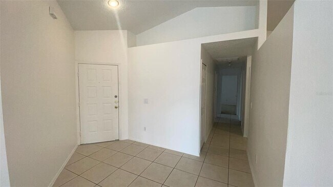 Building Photo - 3236 Brewster Dr