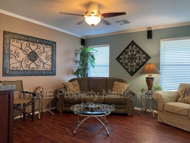 Building Photo - 108 Covey Ln