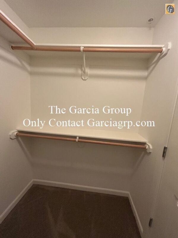 Building Photo - 7128 N Richmond Ave