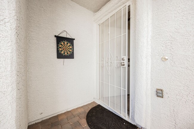 Building Photo - Summerlin - Single Story Townhome -