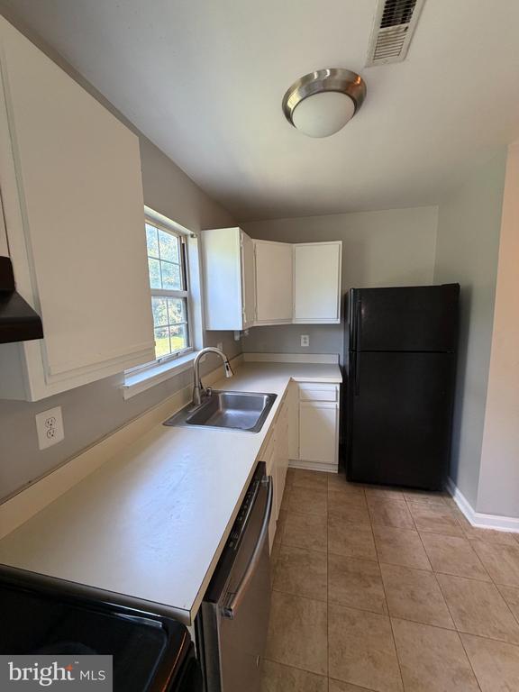 Building Photo - 6769 Milltown Ct