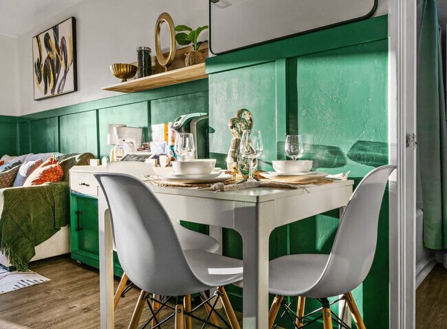 Building Photo - 5551 Churchward St