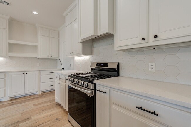 Building Photo - 7001 17th St