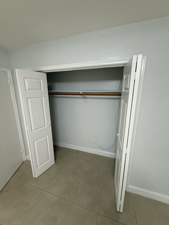 Building Photo - 2247 Taylor St