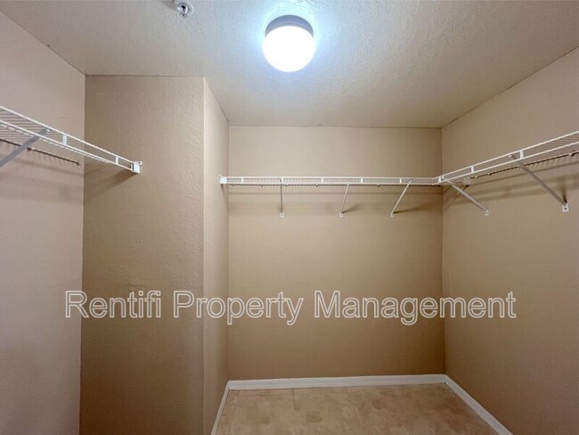 Building Photo - 23580 Walden Center Dr