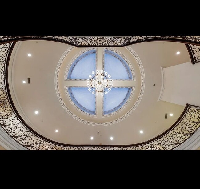 Building Photo - NO MIN CREDIT SCORE REQUIRED, BK OKAY, PAST EVICTION OKAY!, BACKGROUND FRIENDLY. Apply at "The Re...