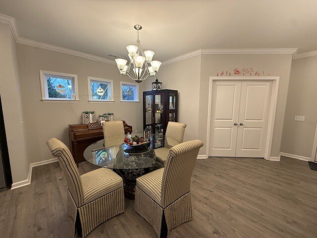 Building Photo - 648 Meadowlark Dr