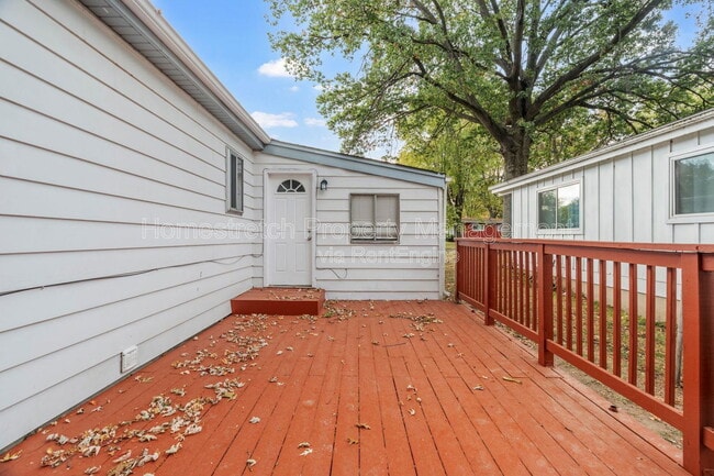 Building Photo - 235 Moule Dr