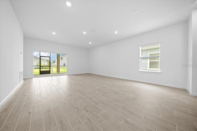 Building Photo - 6596 SW 89th Ln