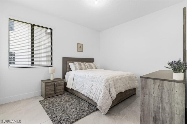 Building Photo - 5061 Penella