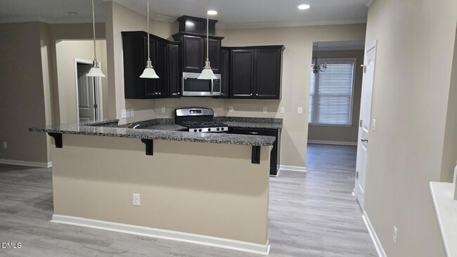 Building Photo - 805 Keystone Park Dr