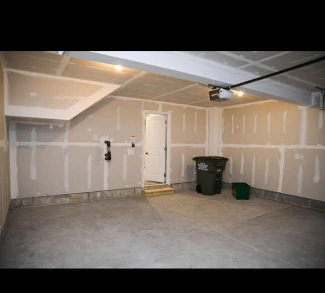 Building Photo - 1222 Ashbury St