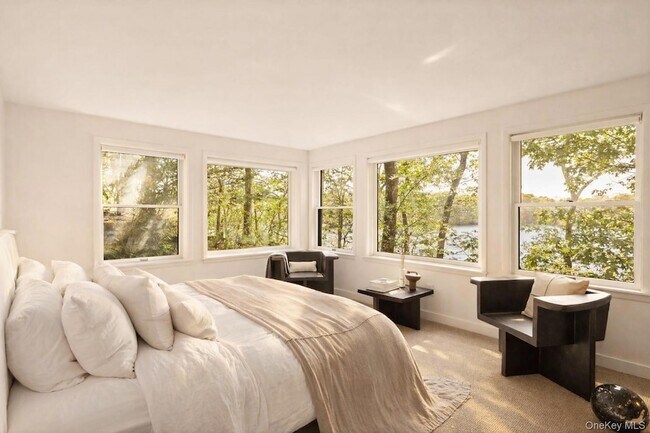 Building Photo - 15 Lake View Ct