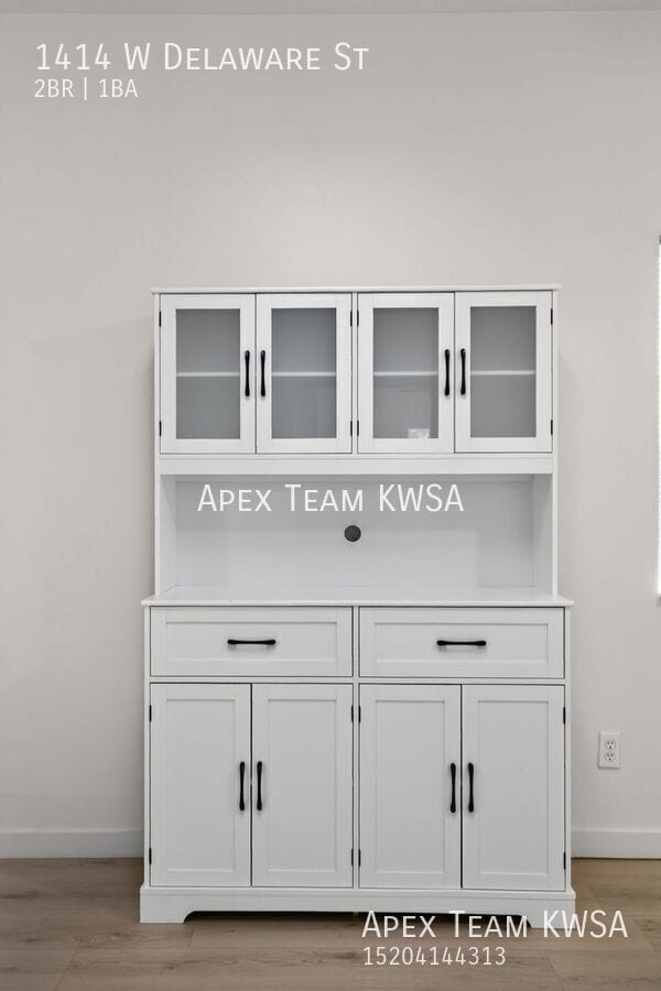 Building Photo - 1414 W Delaware St