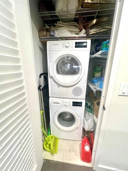 Building Photo - 131-03 40th Rd