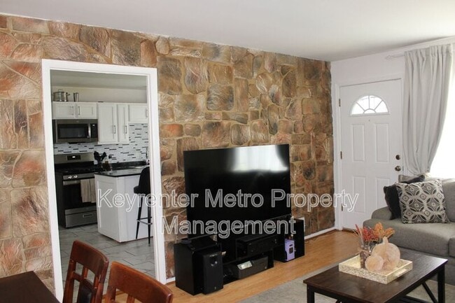 Building Photo - 2809 Bellbrook St