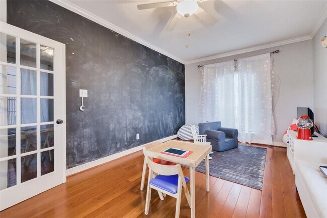 Building Photo - Stunning Home in Falcon Point!