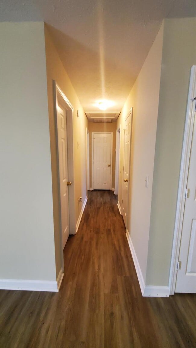 Building Photo - 1150 Micha Way