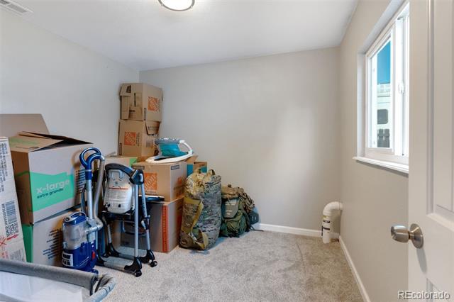 Building Photo - 943 Rancher Dr