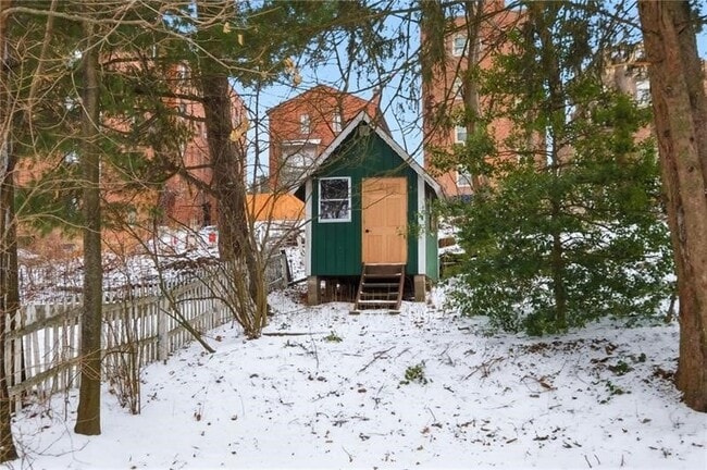 Building Photo - 3841 Lawnview Ave