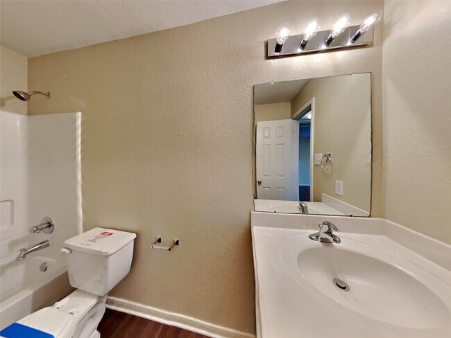 Building Photo - 8310 Wainwright Way