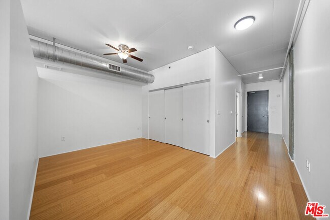 Building Photo - 1111 S Grand Ave