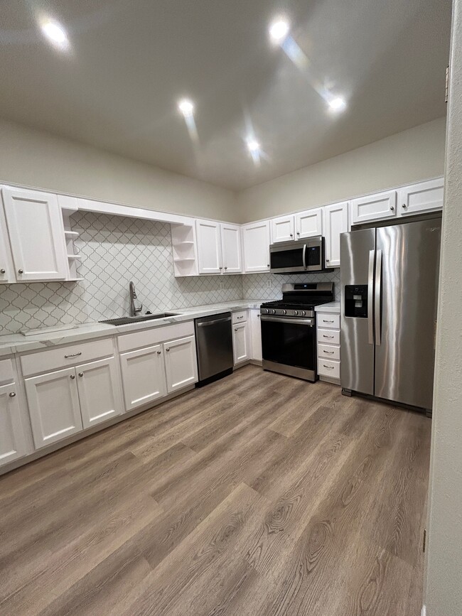 Building Photo - 9517 City Hill Ct