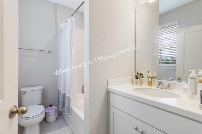 Building Photo - 295 Morning Mist Ln