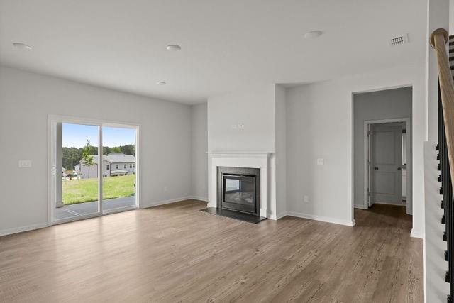 Building Photo - 712 Hedwig Dr