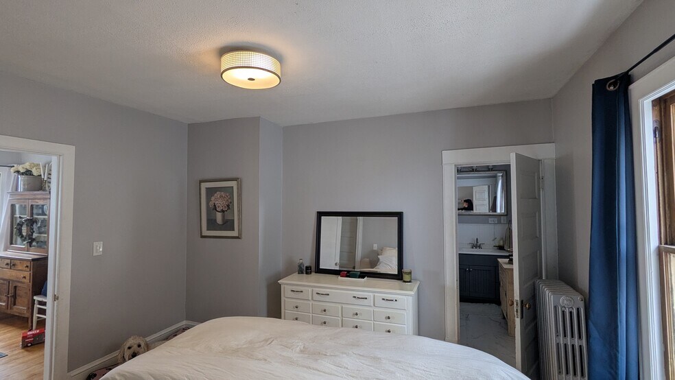 Building Photo - 1534 Jefferson St NE