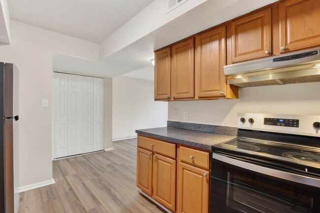 Building Photo - Updated 3BR Home in Virginia Beach with Modern Finishes & Prime Location