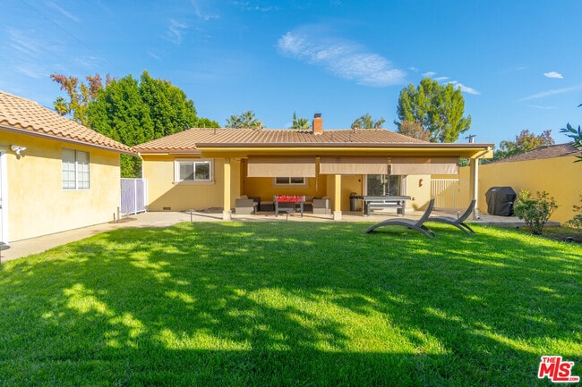 Building Photo - 5181 Densmore Ave