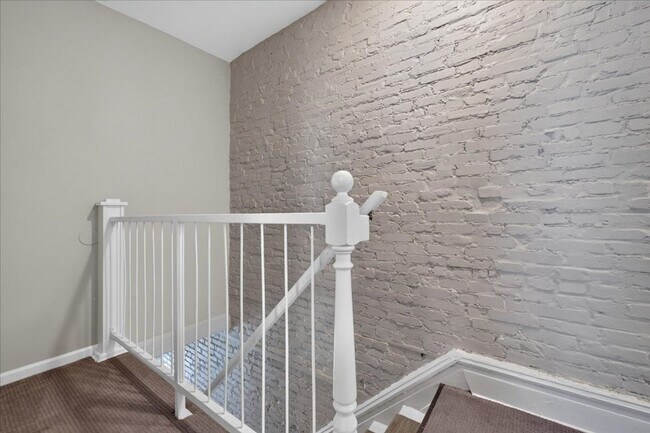 Building Photo - 4252 Castleman Ave
