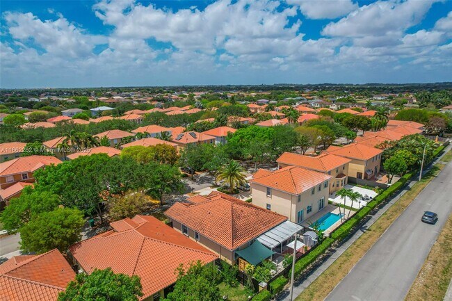 Building Photo - 15825 SW 60th Terrace