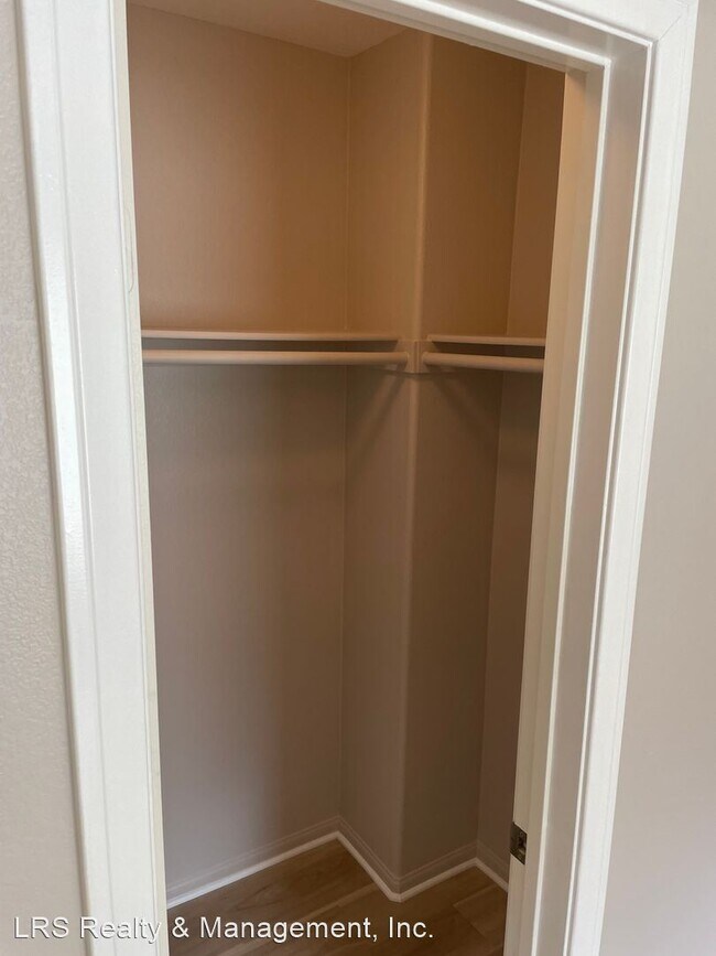 Building Photo - 3 br, 2.5 bath House - 246 Aurora Ave.