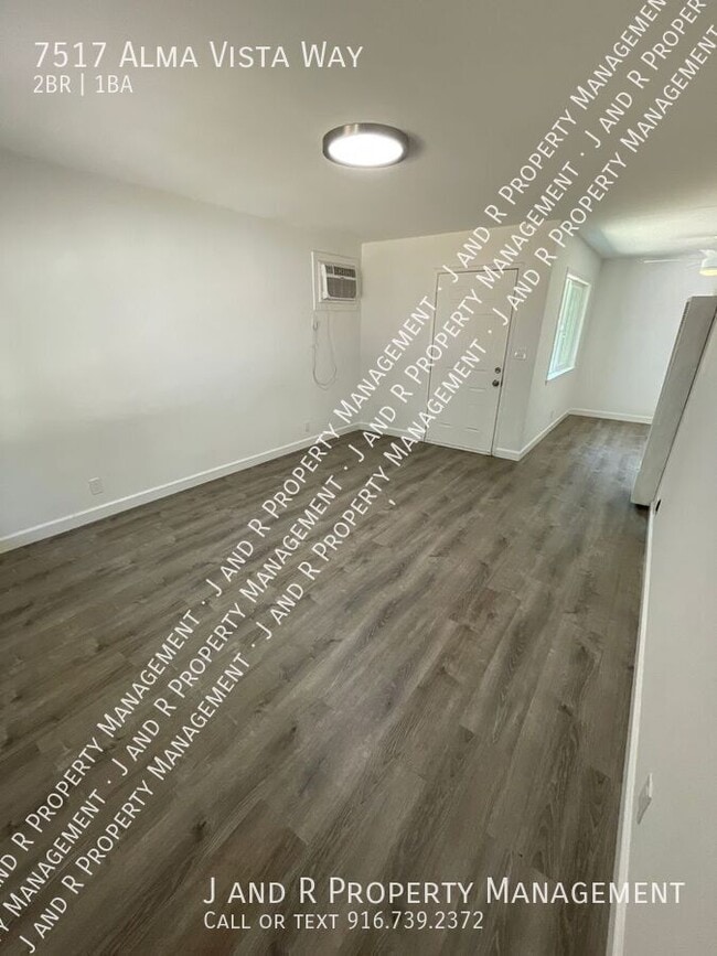 Building Photo - 7517 Alma Vista Wy