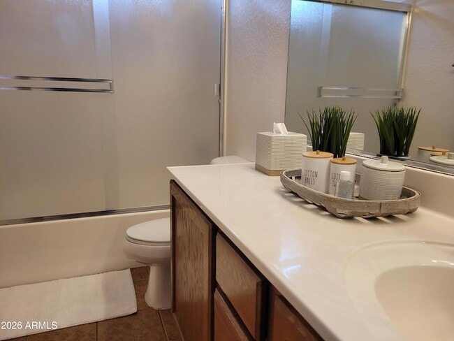 Building Photo - 785 W Azure Dr