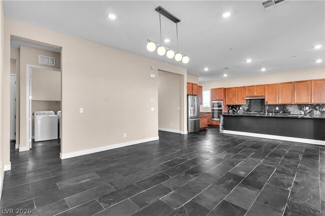 Building Photo - 11837 Grassy Pln Ave