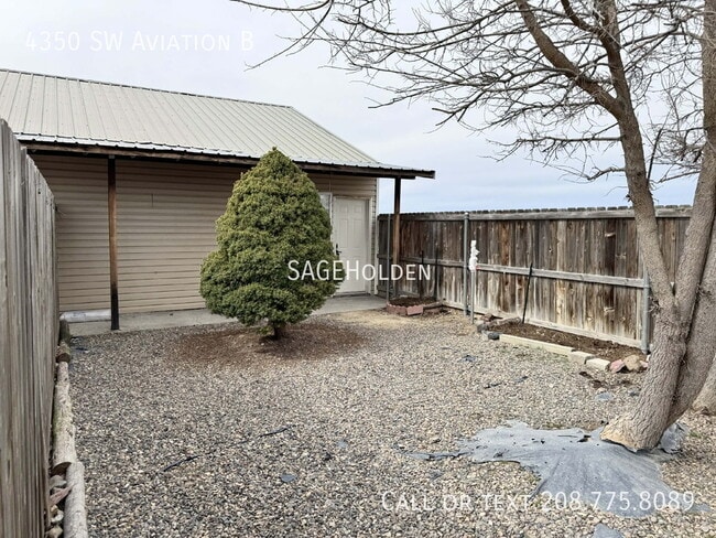 Building Photo - 4350 SW Aviation Dr