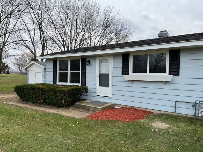 Primary Photo - W557 Mary Ln