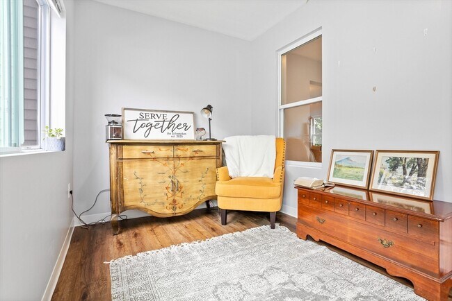 Building Photo - 13 Prospect St