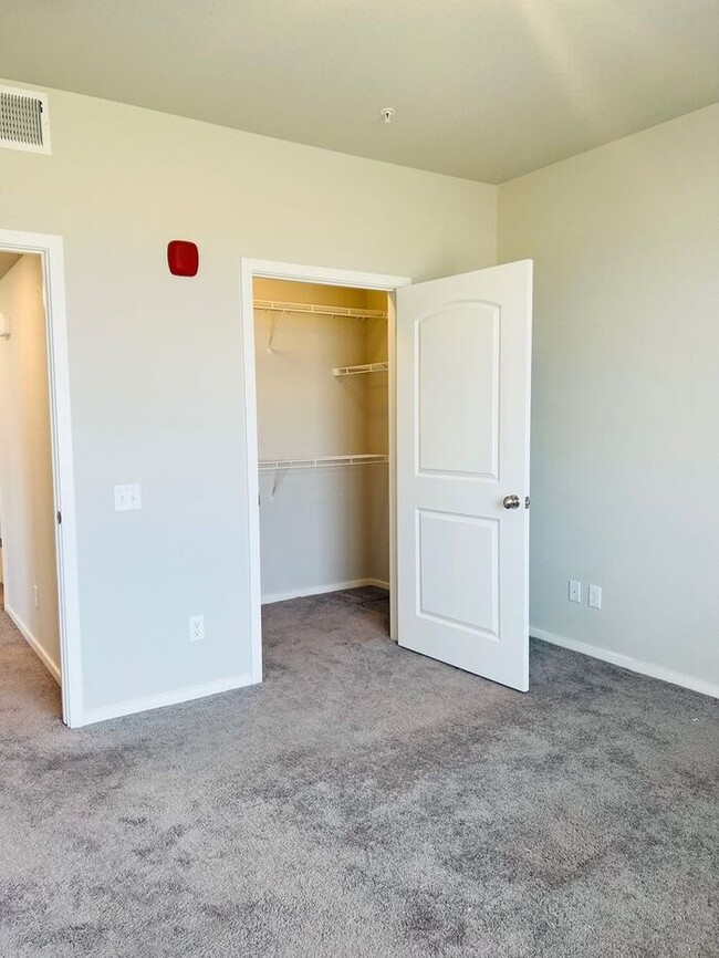 Building Photo - ***MOVE-IN SPECIAL*** 1/2 OFF THE FIRST MO...