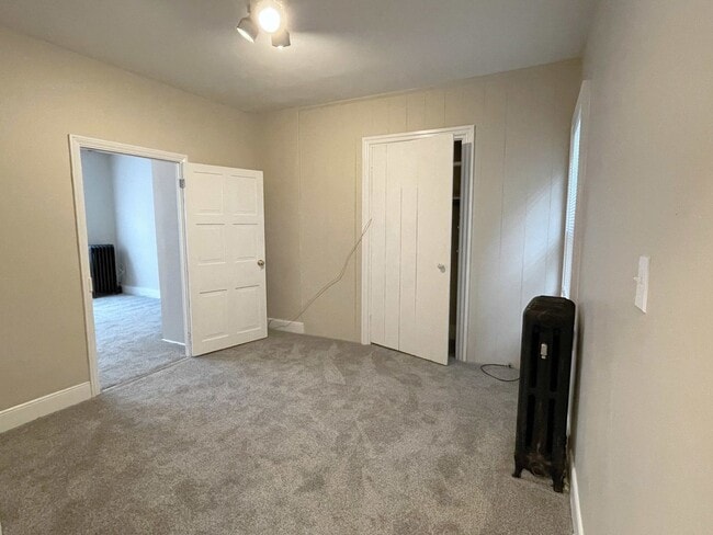 Building Photo - 113-115 E Main Street